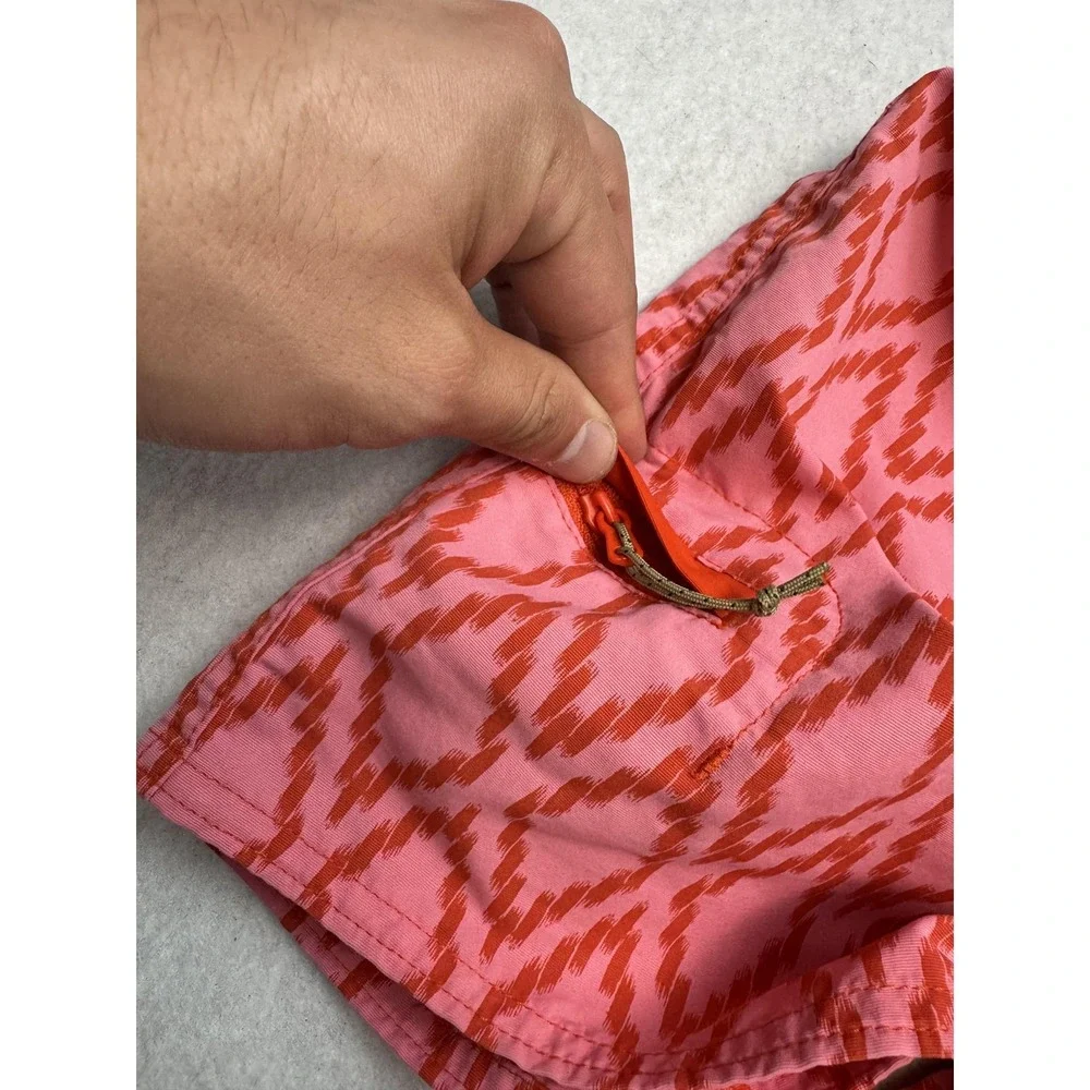 Patagonia‎ Wavefarer Board Shorts Womens 12 Pink Ikat Swim Lined Pockets